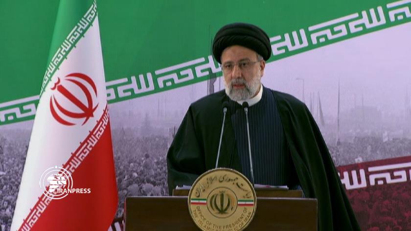 Iranpress: President calls on foreign amb