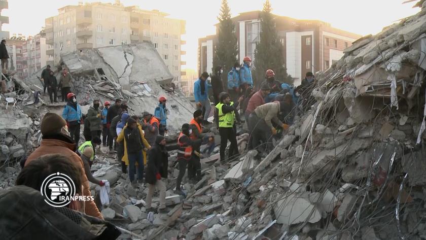 Iranpress: Exclusive Report: Türkiye - Syria earthquake death toll climbs to 24,000