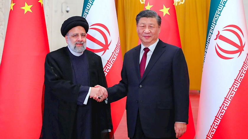 Iranpress: China President to visit Iran due to President Raisi invitation