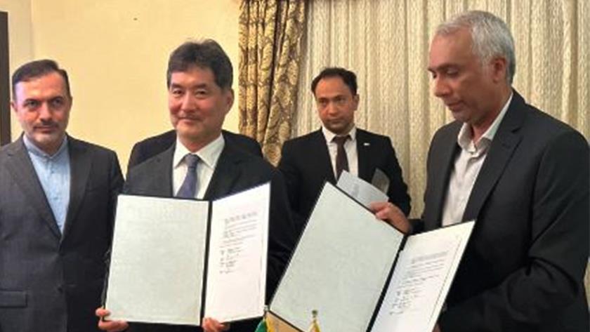 Iranpress: Iran , Japan ink MOU on Qeshm utility projects