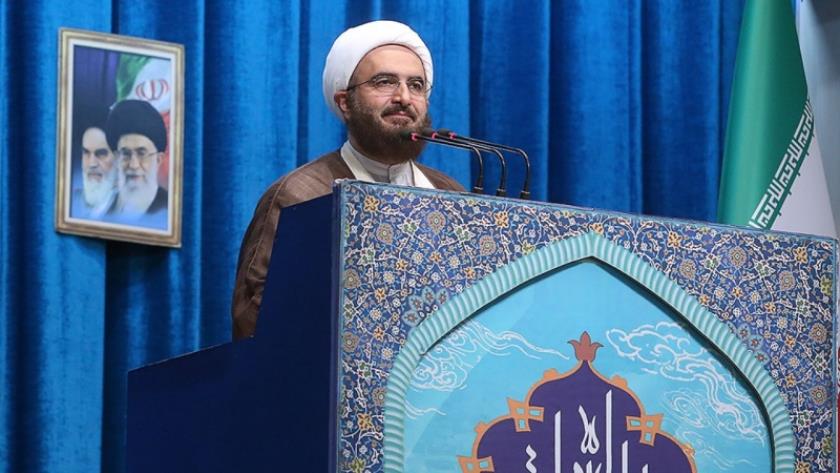 Iranpress: Top cleric criticizes West