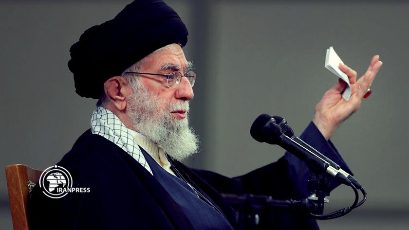 Iranpress: Leader: Enemies try to create despair among Iranians
