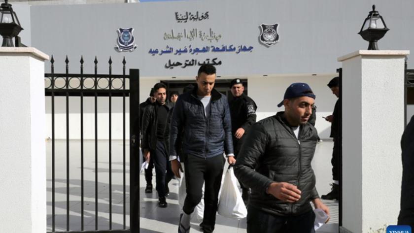 Iranpress: 112 illegal migrants sent back from Libya: UN migration agency