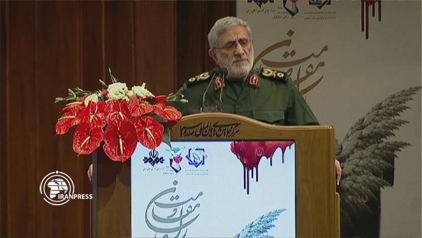 Iranpress: The more weapons the more power is not correct: IRGC Cmdr.