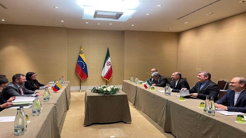 Iranpress: Iran FM meets his Venezuela counterpart in Geneva