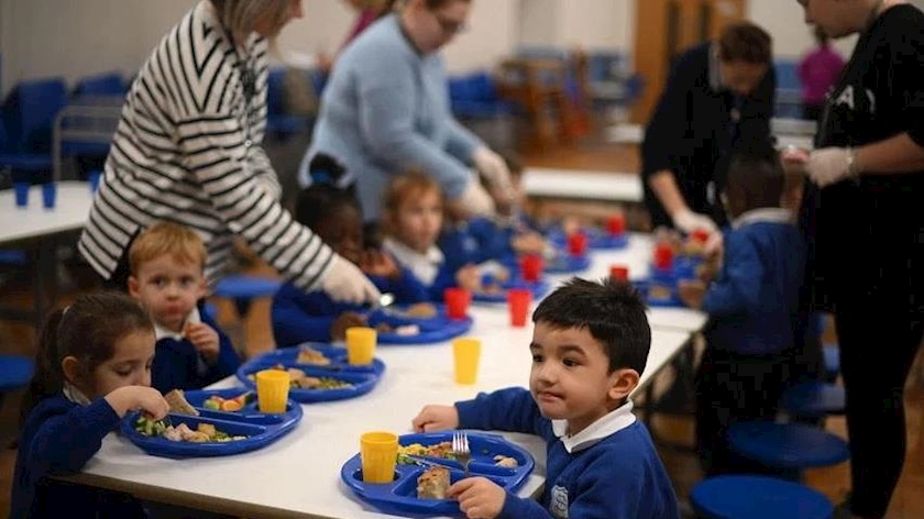 Iranpress: Four million British kids in food poverty amid inflation crisis