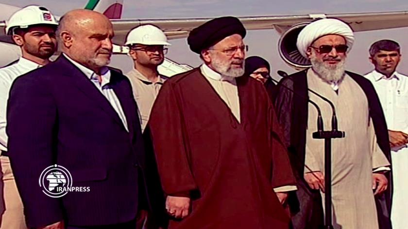 Iranpress: President Raisi arrives in Bushehr, southern Iran