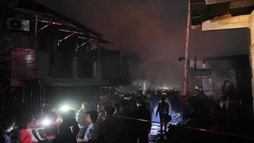 Iranpress: Fire at Indonesian oil depot leaves 17 dead, dozen injured