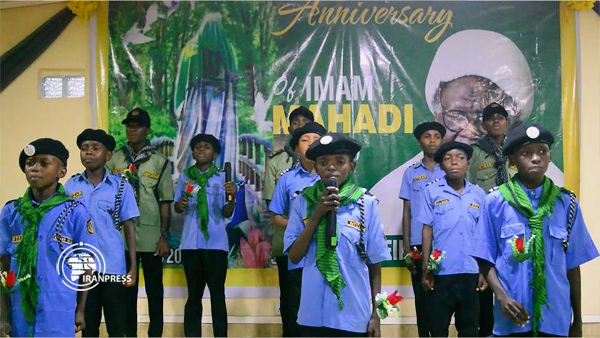 Iranpress: Nigerians celebrate birth anniversary of Imam Mahdi