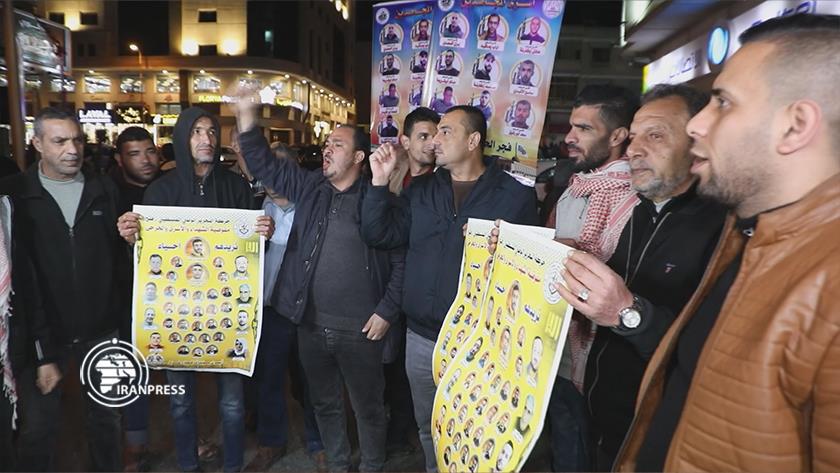 Iranpress: Gaza residents stage rally to support Resistance in Jenin