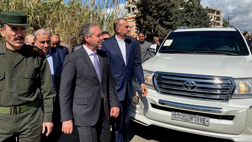 Iranpress: Amir-Abdollahian arrives at Latakia Airport