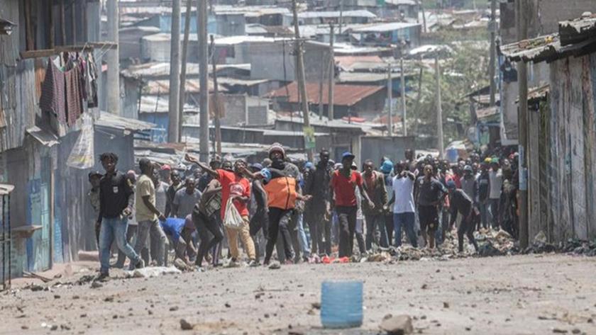 Iranpress: Kenya: Anti-government protesters march in Nairobi streets
