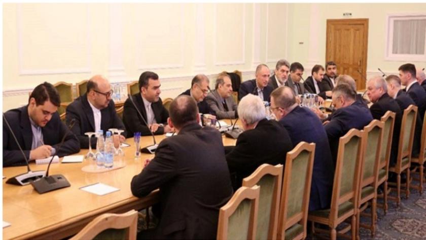 Iranpress: Iran, Russia confer on latest regional developments