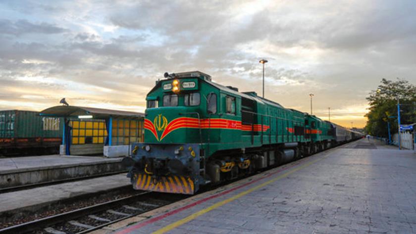 Iranpress: Rail passenger transport shows 30 percent increase during Nowruz