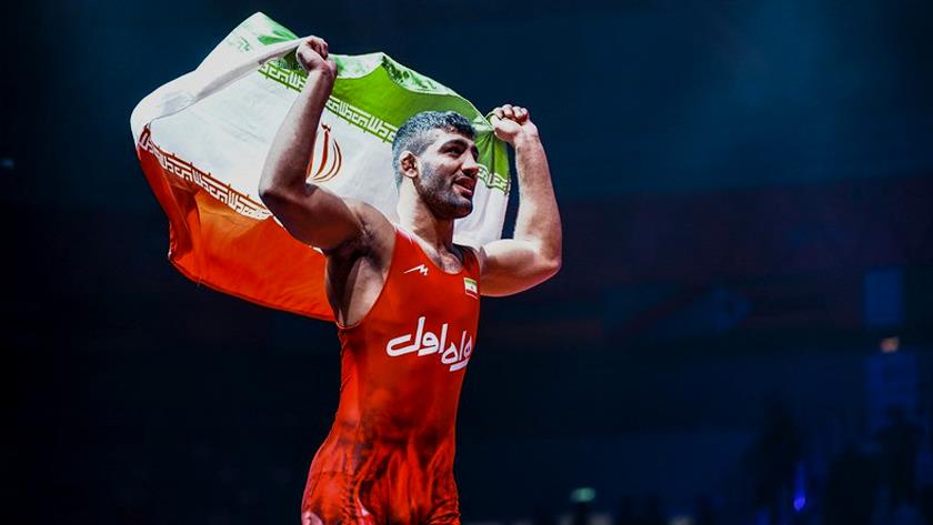 Iranpress: Iranian wrestlers snatch 4 golds in 2023 Asian C