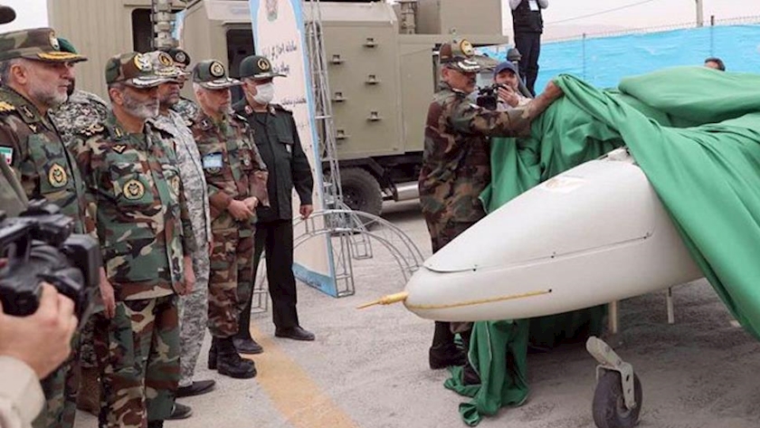 Iranpress: Iran unveils jammer drone 