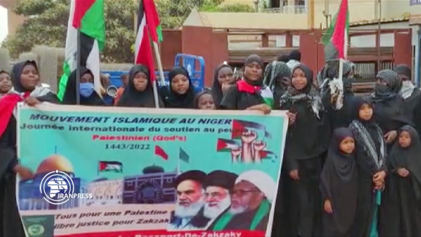 Iranpress: Nigeriens burn Israeli, American flags in international Quds Day rallies