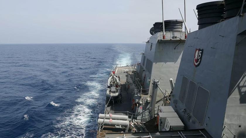 Iranpress: U.S. warship sails through Taiwan Strait 