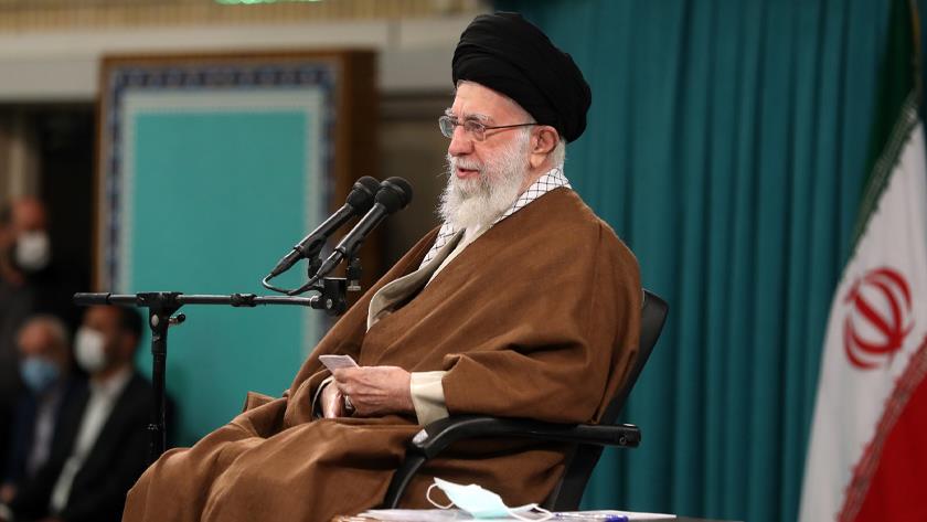Iranpress: Leader: Iranian, Islamic identity and national character in children must be revived