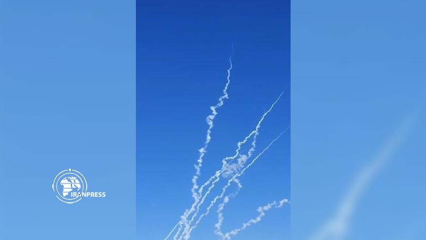 Iranpress: Resistance rockets poured on Israeli positions
