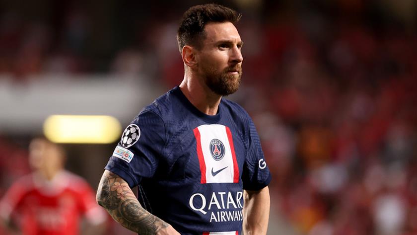 Iranpress: Messi apologizes to PSG for Saudi trip