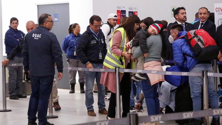 Iranpress: Migrants stranded on Chile-Peru border repatriated to Venezuela