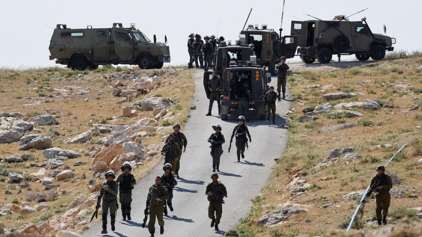 Iranpress: Israeli troops arrest 20 Palestinian citizens