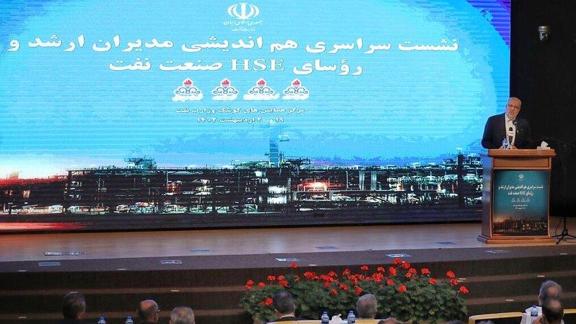Iranpress: Iran indigenizes more than 75% of equipment needed in its oil industry: Minister