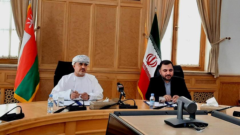 Iranpress: Iran, Oman officials mull over ICT cooperation