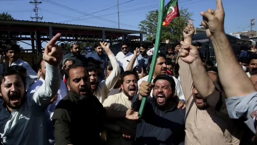 Iranpress: Pakistani officials call on nation to avoid violence 