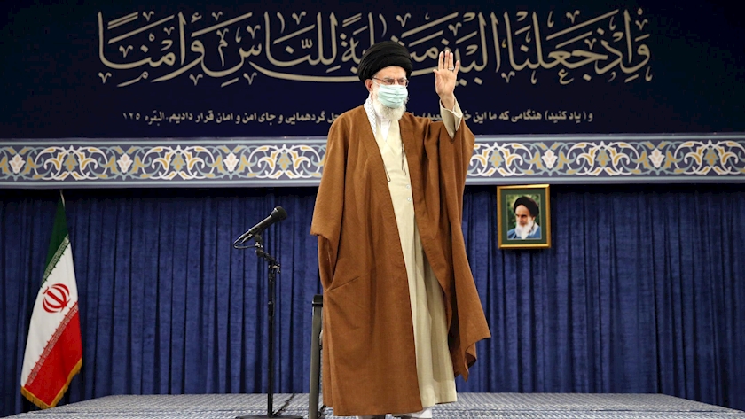 Iranpress: Fundamental concepts of Hajj should be culturized: Leader