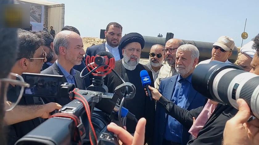 Iranpress: President Raisi warns against violation of Iranian nation
