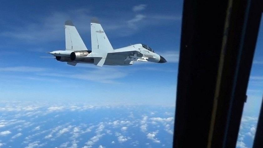 Iranpress: Chinese fighter jet intercepts US spy plane over South China Sea