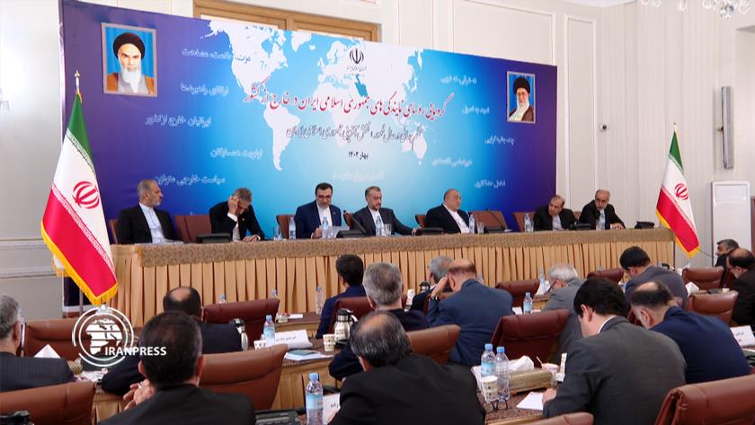 Iranpress: Annual meeting of Iranian ambassadors terminated in Tehran