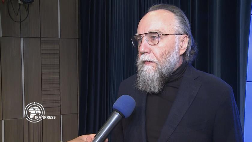 Iranpress: Russian philosopher: Imam Khomeini rules hearts