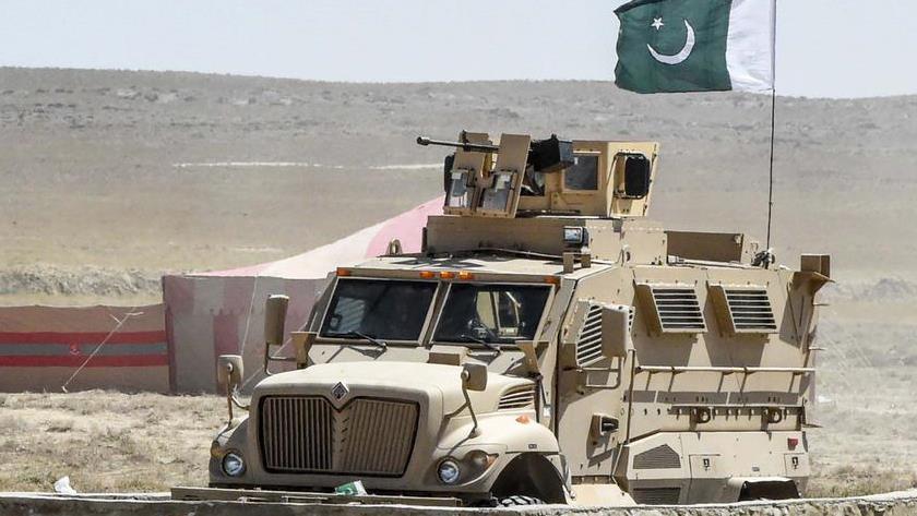 Iranpress: 2 Pakistani soldiers killed in attack near border with Iran