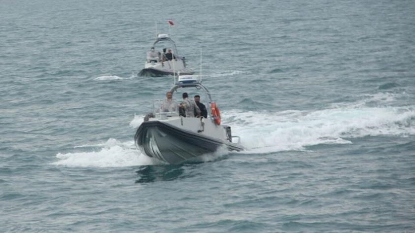 Iranpress: IRGC responds to foreign merchant ship requests in Strait of Hormuz