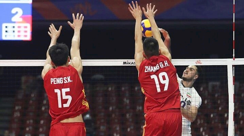 Iranpress: Iran triumphs over China at 2023 Volleyball Nations League
