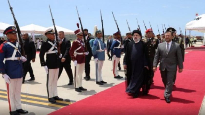 Iranpress: Iranian Pres. arrives in Caracas