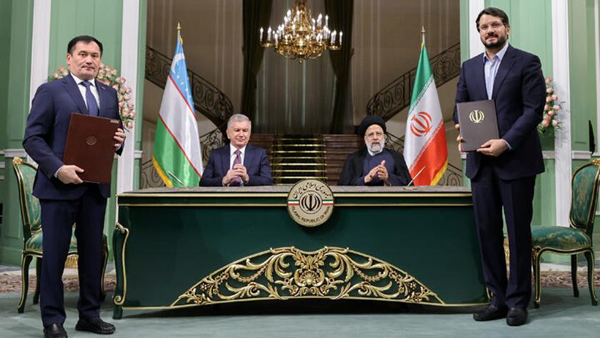 Iranpress: Iran, Uzbekistan sign MoU in transportation field