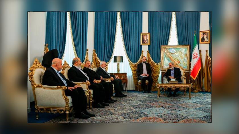 Iranpress: Hamas official, Iran SNSC secretary meet, discuss bilateral ties  
