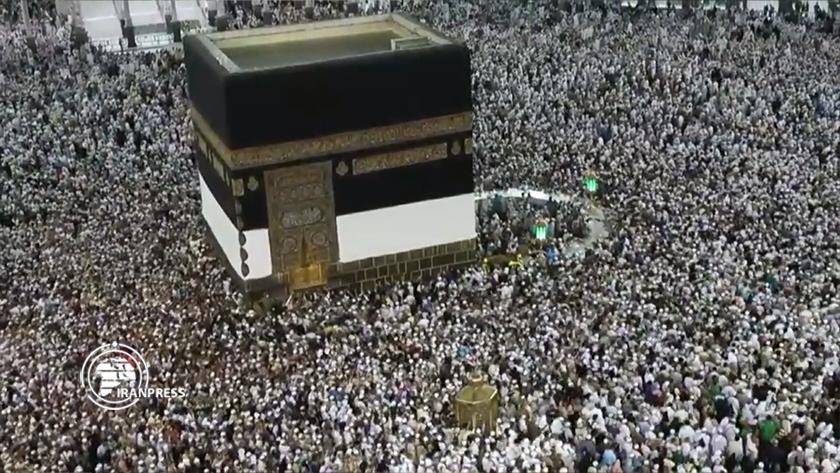 Iranpress: Hajj; power of Islam, show of unity