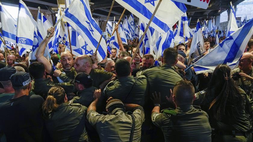 Iranpress: Protests in Israel extended to Ben Gurion Airport