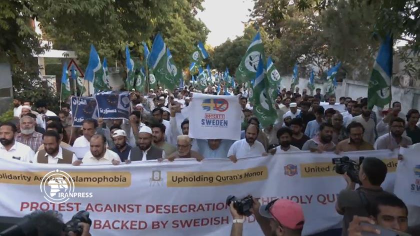 Iranpress: Pakistani Muslims protest desecration of Holy Quran in Sweden