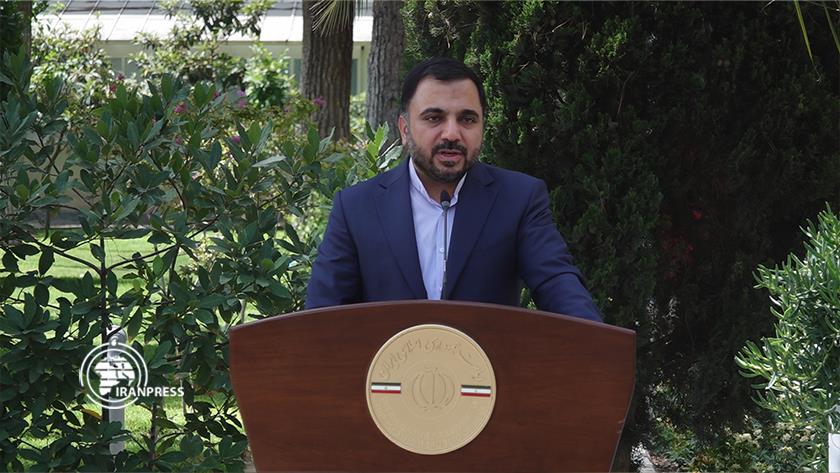 Iranpress: ICT minister express hope for unblocking of foreign messengers 