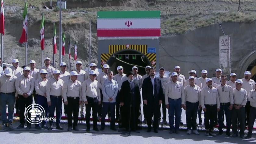 Iranpress: Raisi inaugurates second phase of Tehran-Shomal Freeway project 