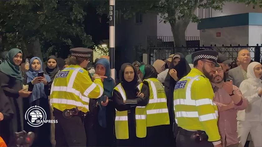 Iranpress: London people banned from celebrating Eid al-Ghadir in Islamic Center