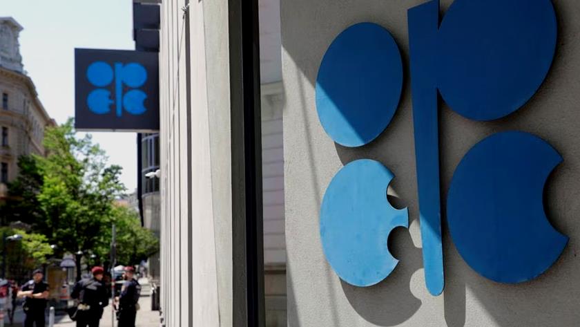 Iranpress: Russia, Persian Gulf top diplomats say OPEC+ efforts stabilize global oil market