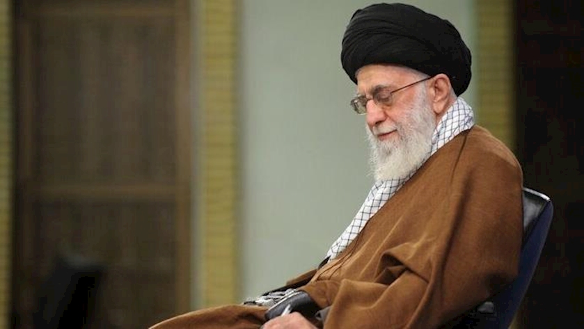 Iranpress: Islamic Revolution Leader condoles Lebanon on demise of famed scholar