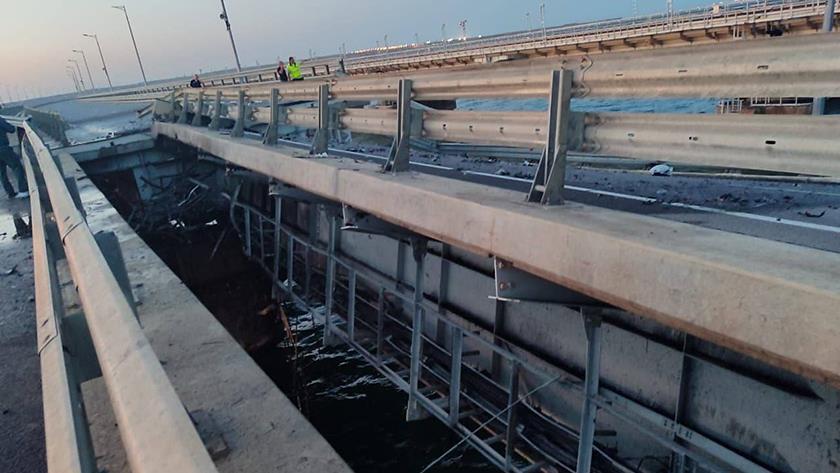 Iranpress: 2 killed, 1 injured as vital bridge linking Crimea with Russia damaged